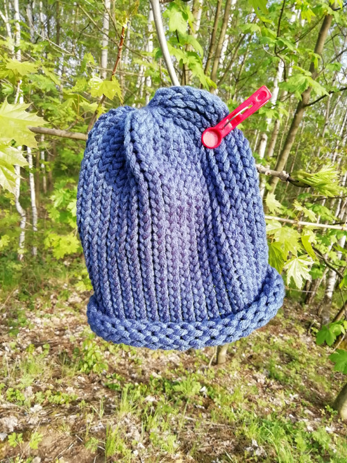 Pletená čepice kouřově modrá (jeans) — foto 2