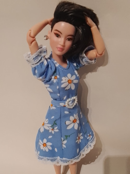 Modré šaty pro panenku Looks 3. — foto 2