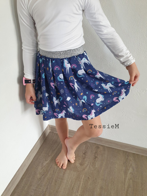 Dívčí sukýnka délka 35 cm — foto 3