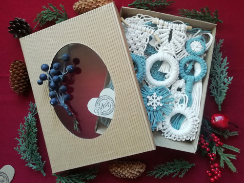 Macramé a háčkované vánoční ozdoby — foto 6