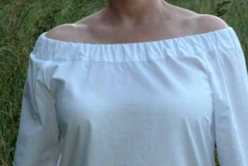 Košile bíla s mašlema — foto 4