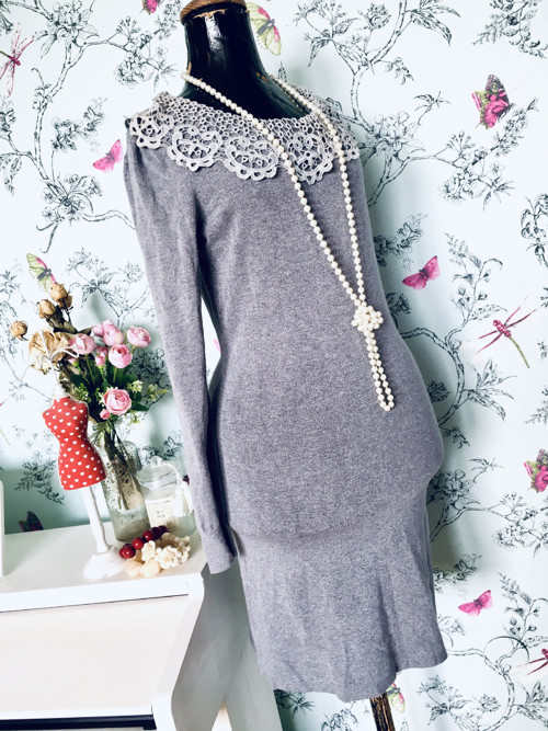 Šaty grey s límečkem háčkovaným — foto 3