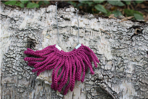 Nudličkový náhrdelník magenta — foto 3