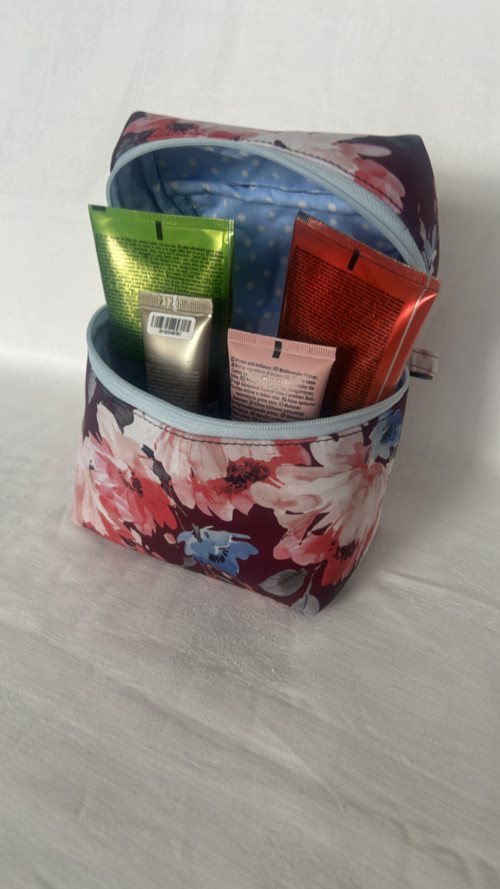 Kosmeticky boxík - vínový — foto 2