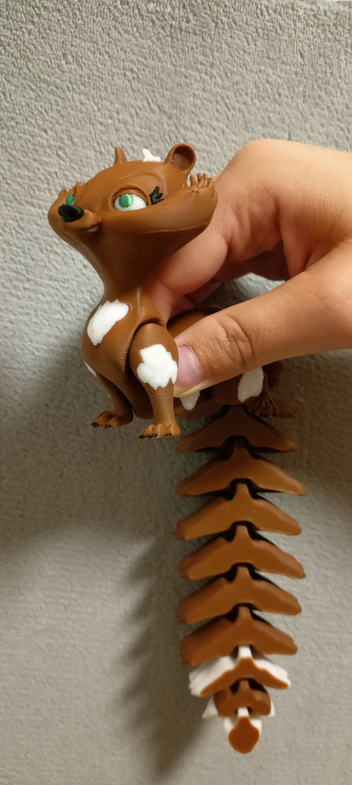 Flexi Veverka - 23,5 cm - 3D tisk — foto 3