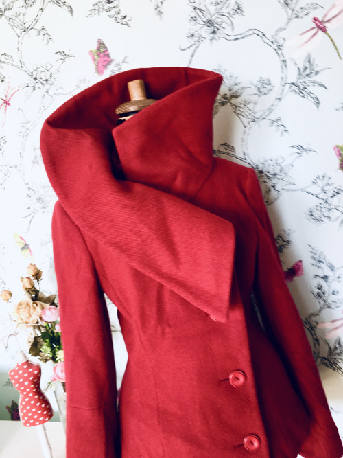 Kabátek retro red — foto 4