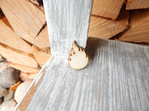 Dřevěný výřez plamínek 2 - 3 cm — foto 2