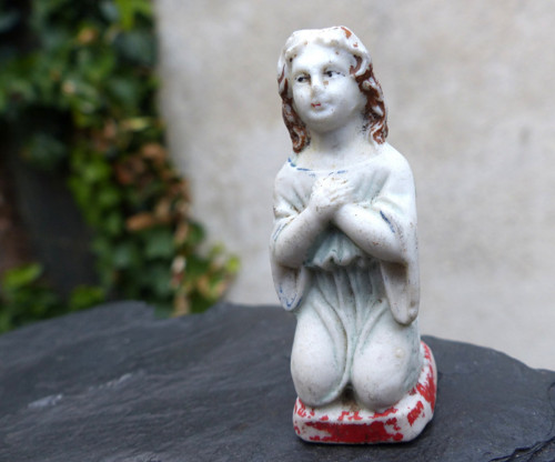 K modlitbě...drobná porcelánová soška — foto 2