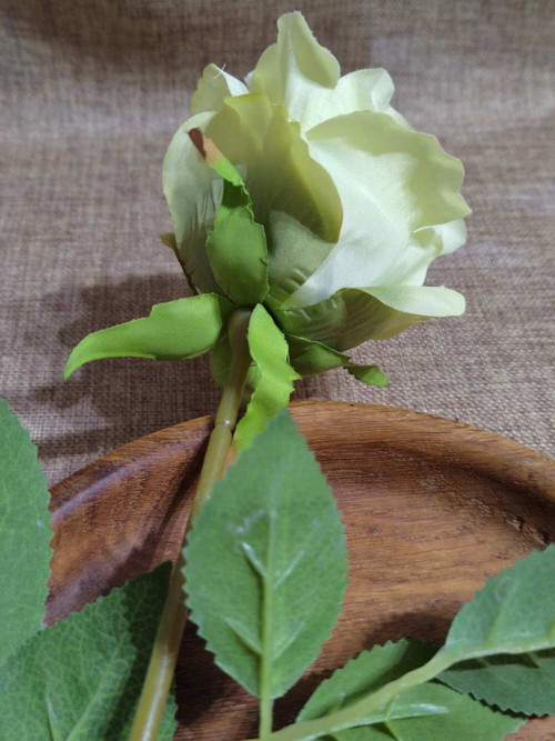 Umělá růže dlouhá — foto 2