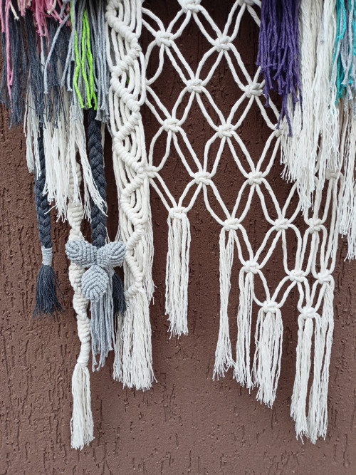 Květiny na větvi, macramé — foto 5