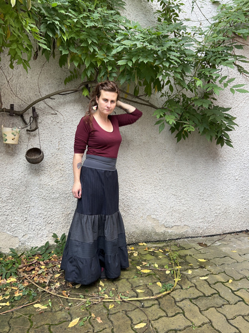 Temná je dobrá - maxi sukně — foto 5