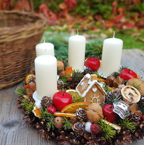 Adventní věneček "Perníková chaloupka" — foto 2