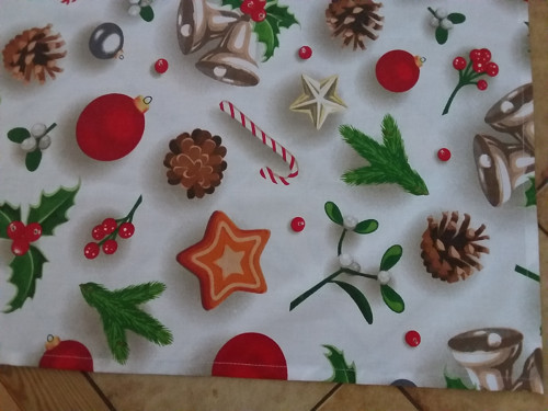 Ubrus baňky a šišky — foto 5