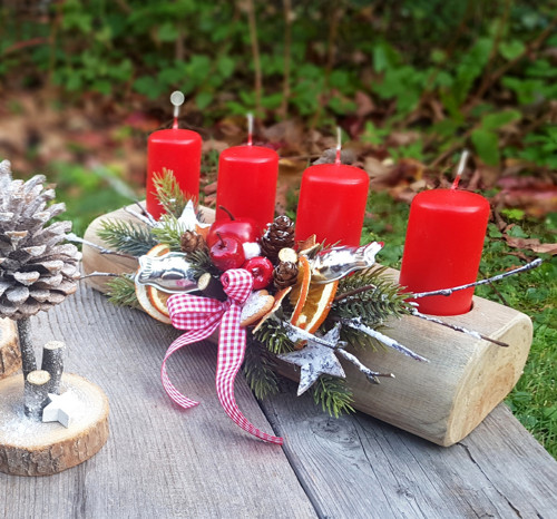 Podlouhlý adventní svícen — foto 2