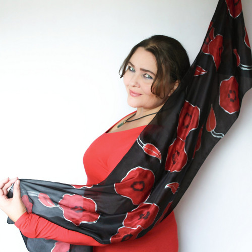 Hedvábný šál - Černý s máky — foto 3