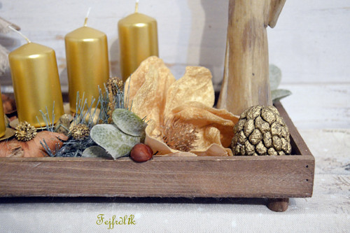Vánoční adventní dekorace na dřevě. — foto 2