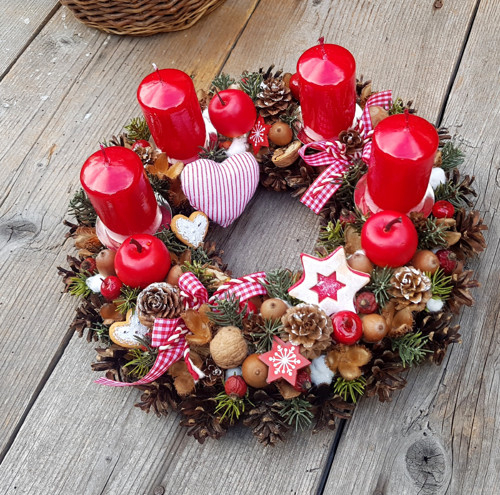 Adventní věneček na stůl — foto 3