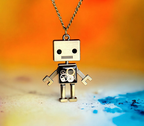 Robot - náhrdelník — foto 2