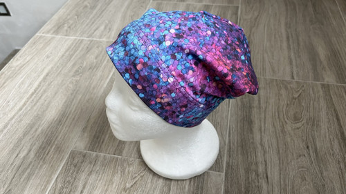 Čepice se vzorefm glitrů — foto 2