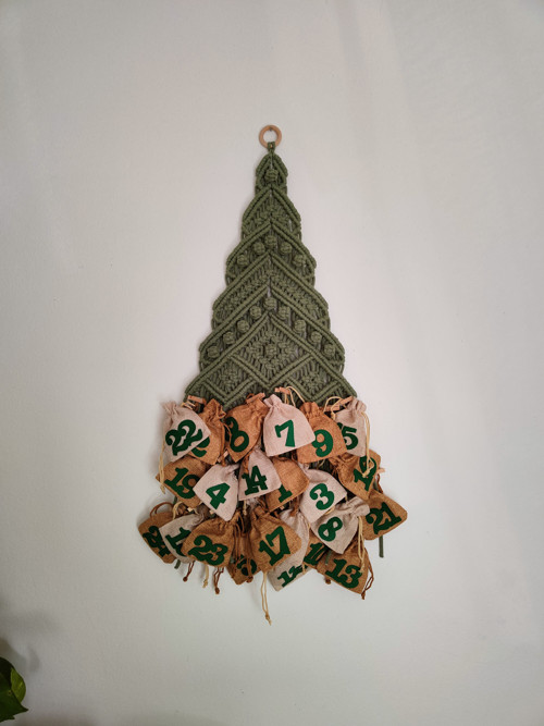 Macramé vánoční stromeček - adventní kalendář — foto 4