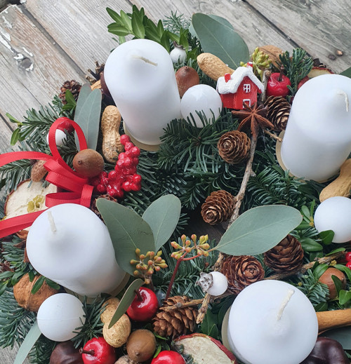 ADVENTNÍ VĚNEC: domeček — foto 2