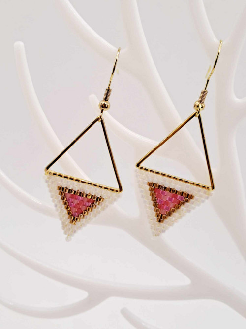 White triangle — foto 2