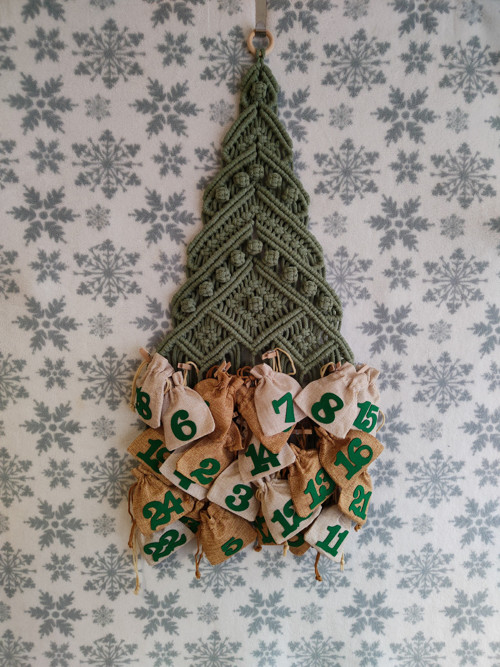 Macramé vánoční stromeček - adventní kalendář — foto 5