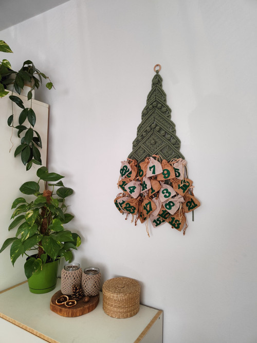 Macramé vánoční stromeček - adventní kalendář — foto 6
