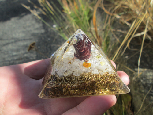 Org. pyramida ,, Energie kundaliny " — foto 4