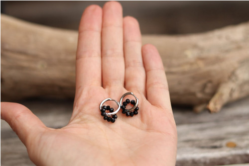 Náušnice s minerálom spinel — foto 2