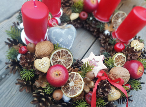 Adventní věneček na stůl — foto 2
