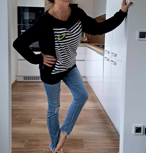 Black in black — foto 2