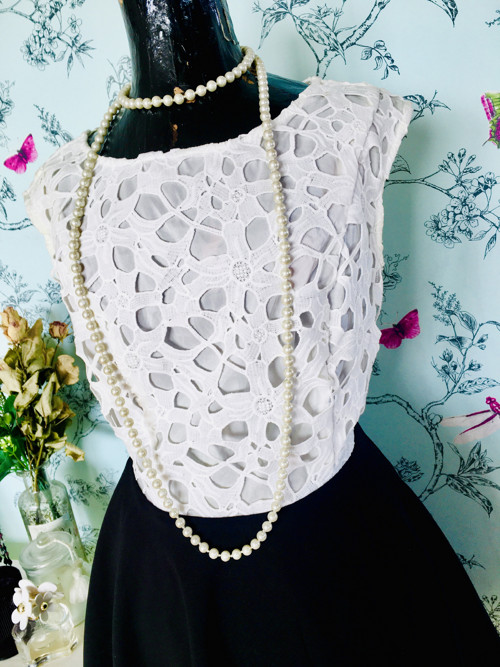 Šaty černobílé retro padesátkový look — foto 2