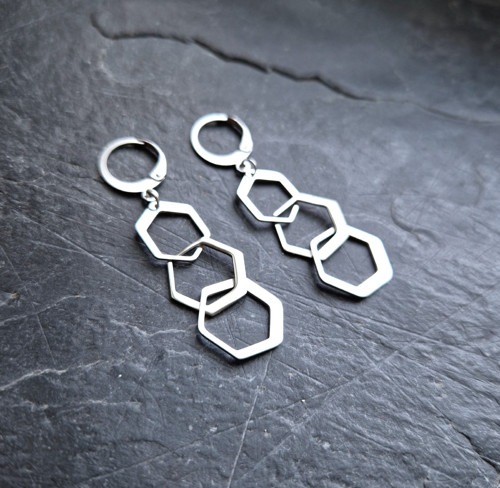 Ocelové náušnice*tři hexagony — foto 2