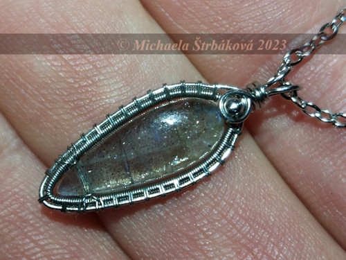 Přívěsek s labradoritem + video — foto 2