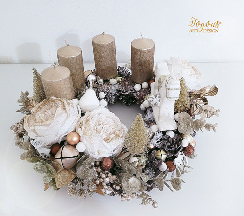 Luxusní elegantní adventní věnec — foto 3