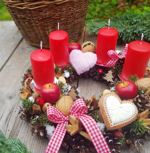 Adventní věneček na stůl — foto 3