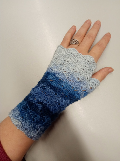 Bezprstové rukavice modré batik — foto 2
