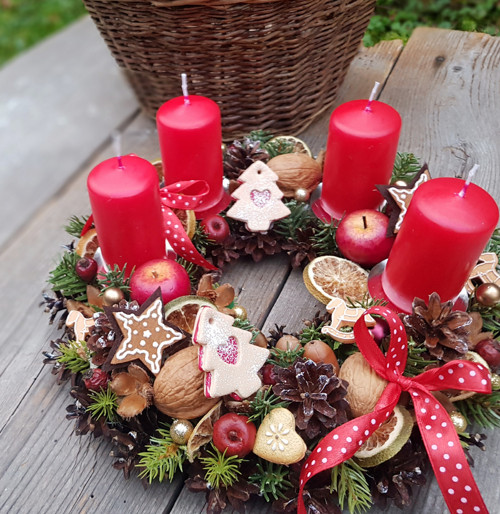 Adventní věneček na stůl — foto 3
