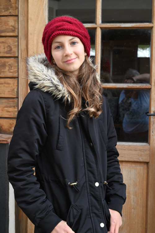 Čelenka v červené — foto 2