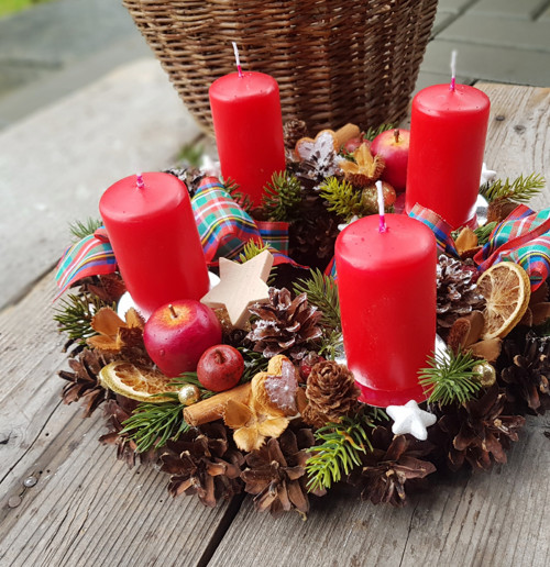 Adventní věneček na stůl — foto 2