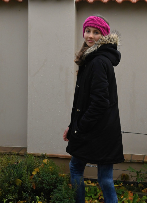 Čelenka v fuxiové — foto 2