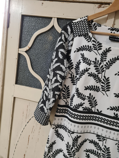 Na vánoční večírek, šaty M/L — foto 2