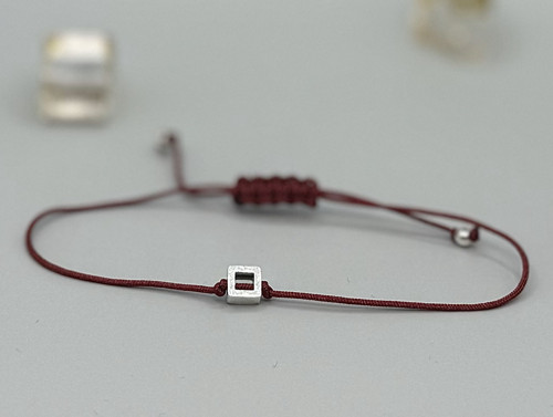 Minimalistický náramek - Square frame (vínová) — foto 2