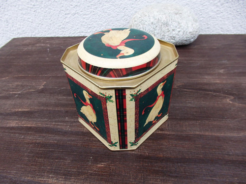 Husa - plechovka — foto 3