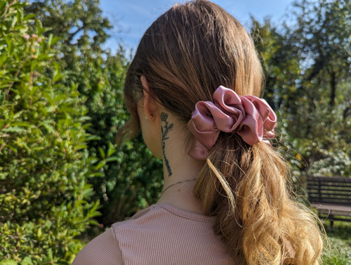 DUSTY PINK - hedvábná scrunchie JUMBO — foto 4