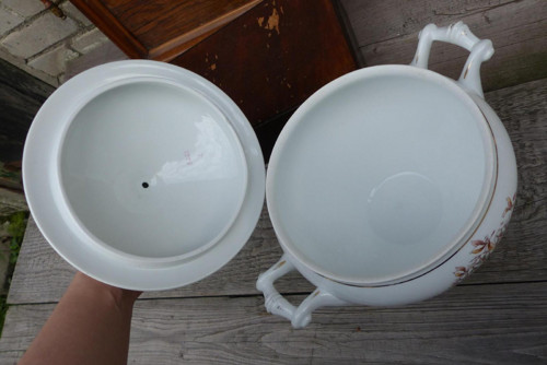 Včelky...starožitná porcelánová terina — foto 6