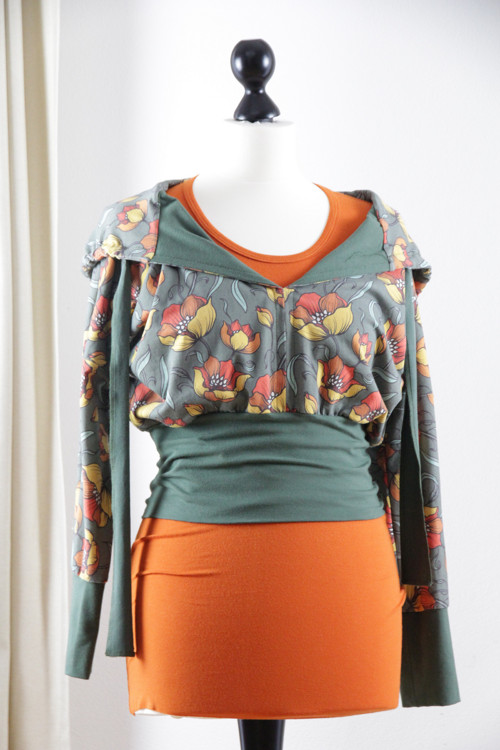 Crop top retro tulipány — foto 3