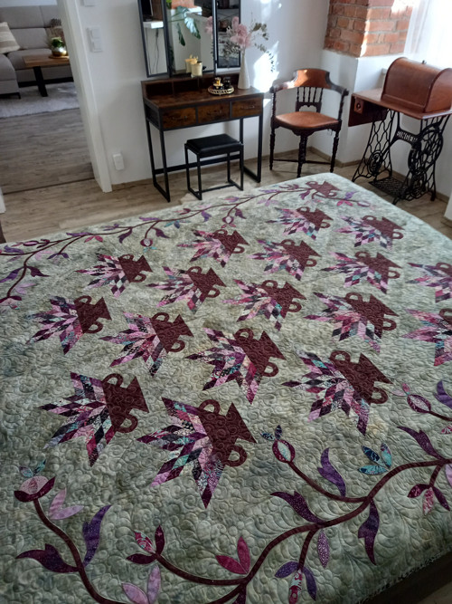 Scrappy violet basket quilt — foto 3