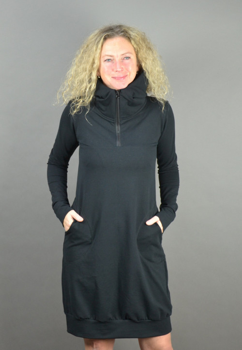 Černé šaty — foto 2